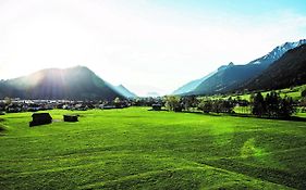 Im Achtal, Mehr als Ferienwohnungen